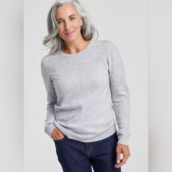Charter Club Luxury Grey 100% Cashmere Crew Neck Sweater Size Large - Picture 7 of 7